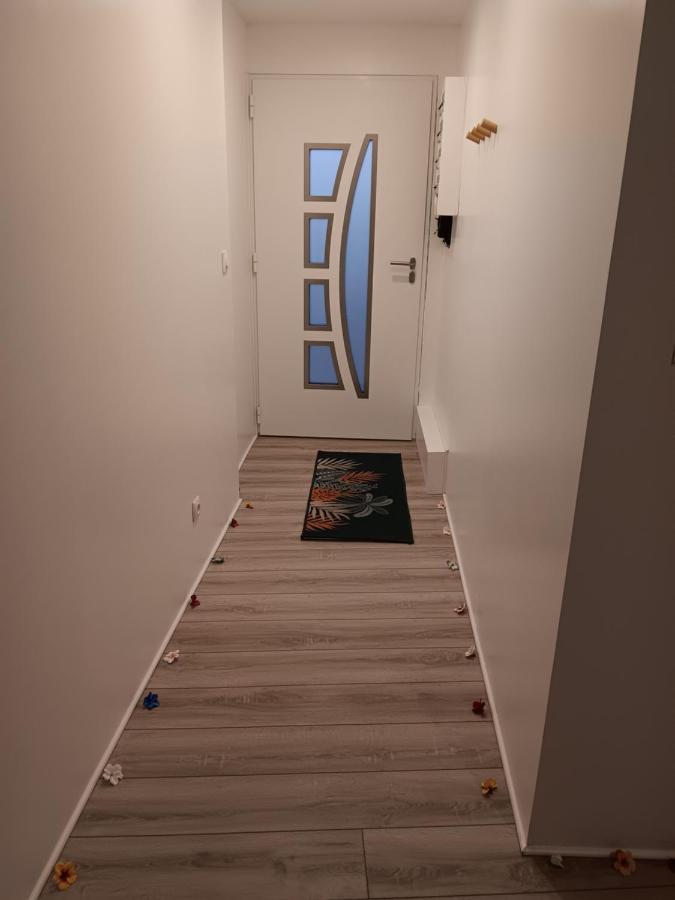 מלון Pouilly-sur-Serre Gite Et Spa Au Secret Du Bonheur מראה חיצוני תמונה